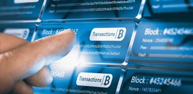 Аналитики отметили рост крупных транзакций в сети биткоина