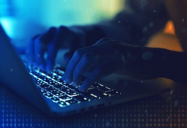 Что думают эксперты о постоянных взломах DeFi-проектов? Что думают эксперты о постоянных взломах DeFi-проектов?